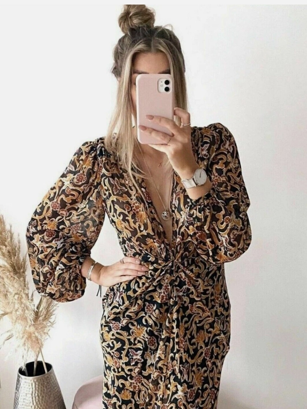 Zara Maxi Dress. - Picture 2 of 11